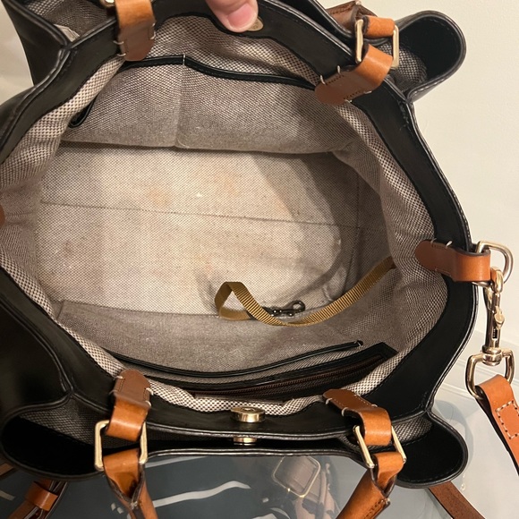 Dooney & Bourke Shoulder Bag - Picture 3 of 7